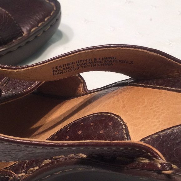 Born Brown Leather Sandals with Heel - Picture 7 of 7